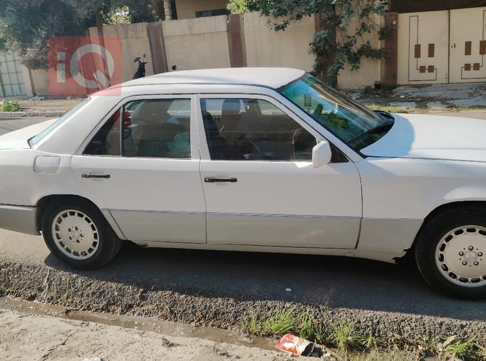 مرسيدس بنز E-Class